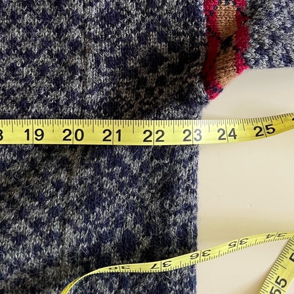 Sondre Norwegian Wool Pewter Clasp Birdseye Patterned Nordic Winter Ski Sweater - Picture 10 of 13